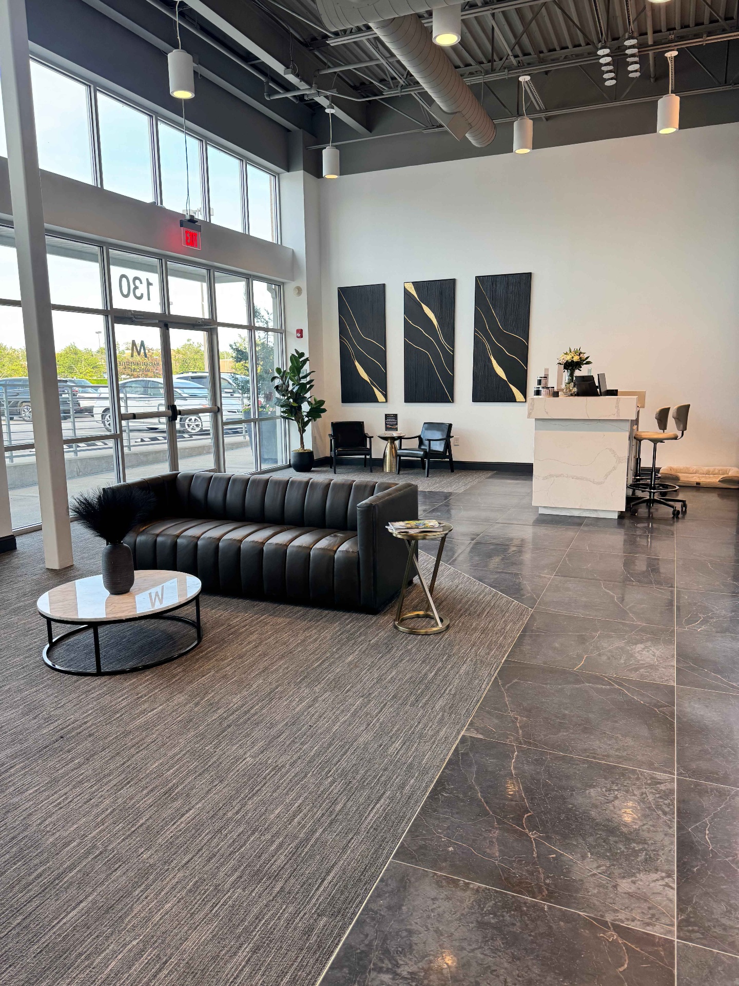 Lobby, Full View